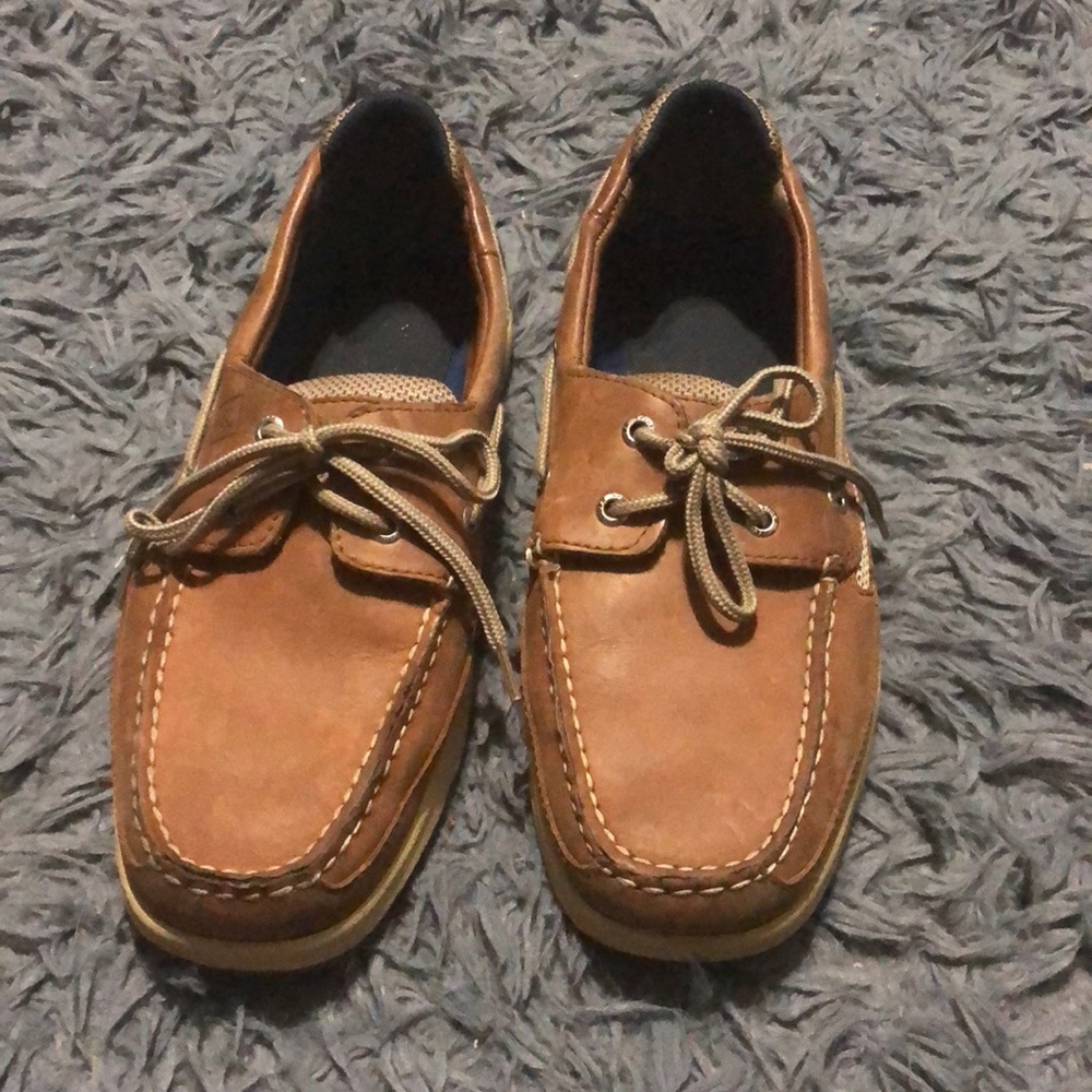 Sperry boat shoes